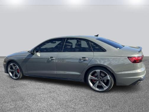 2023 Audi A4 45 S line Premium Plus