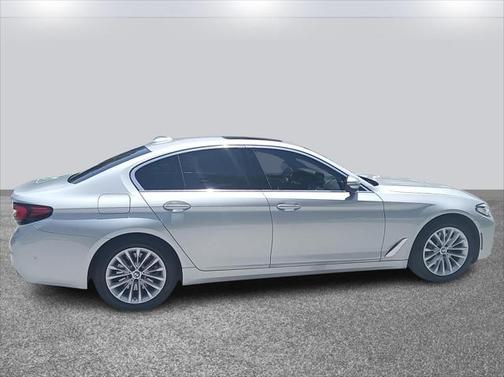 2021 BMW 540 540i