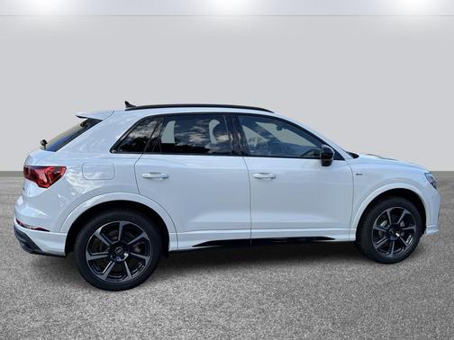 2025 Audi Q3 45 S line Premium Plus
