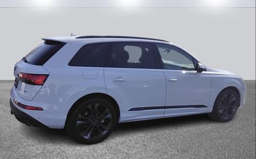2026 Audi Q7 55 Premium Plus