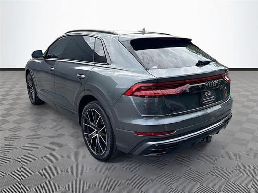 Samurai Gray Metallic 2021 Audi Q8 55 Prestige