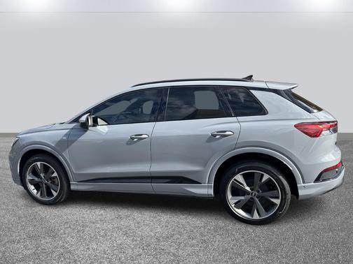 2023 Audi Q4 e-tron Premium Plus 50 quattro