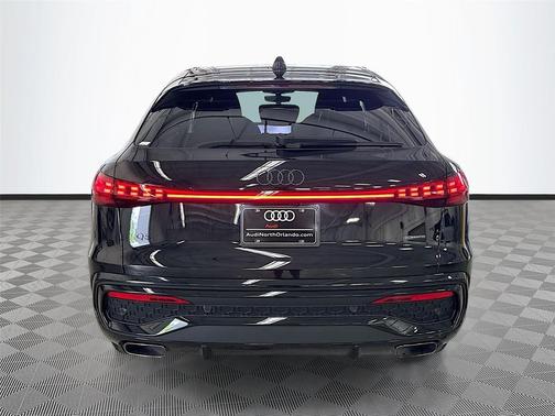 Mythos Black Metallic 2026 Audi Q5 Sportback Premium Plus TFSI quattro S tronic