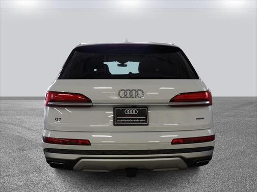 2025 Audi Q7 55 Premium Plus
