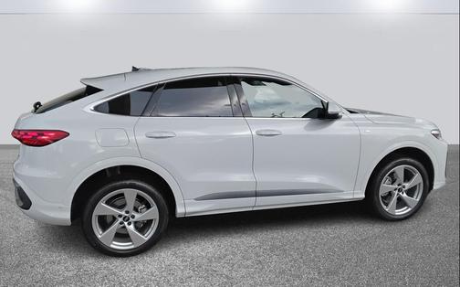 2025 Audi Q5 Premium Plus TFSI quattro S tronic