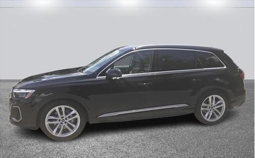 2025 Audi Q7 55 Premium Plus