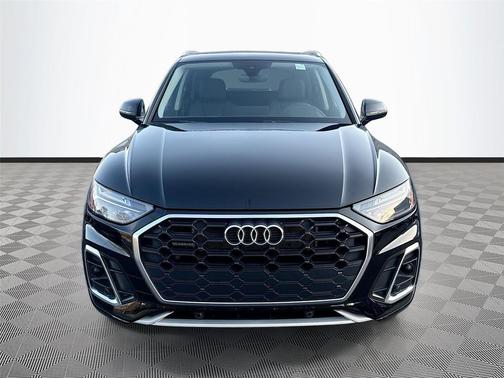 Mythos Black Metallic 2024 Audi Q5 55 S line Premium