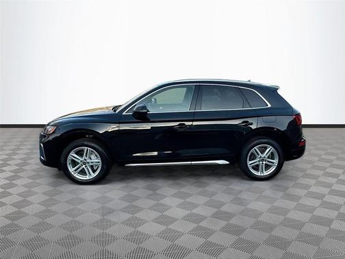 Mythos Black Metallic 2024 Audi Q5 55 S line Premium