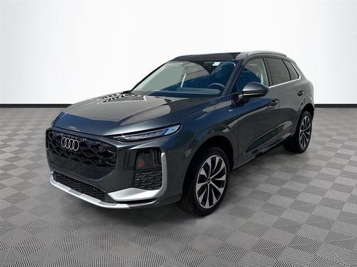 Daytona Gray Pearl Effect 2026 Audi Q3 TFSI quattro S tronic