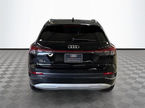 Mythos Black Metallic 2023 Audi Q4 e-tron Premium Plus 40 RWD