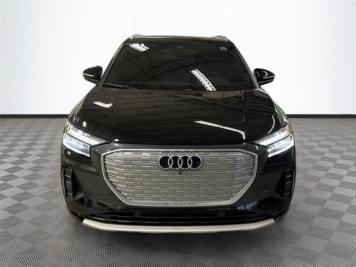 Mythos Black Metallic 2023 Audi Q4 e-tron Premium Plus 40 RWD