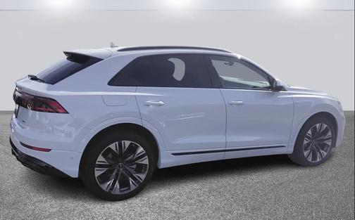 2026 Audi Q8 55 Premium Plus