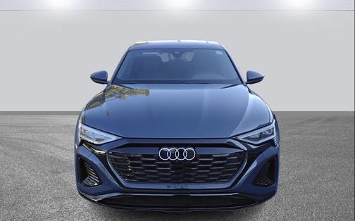 2024 Audi Q8 e-tron Premium Plus