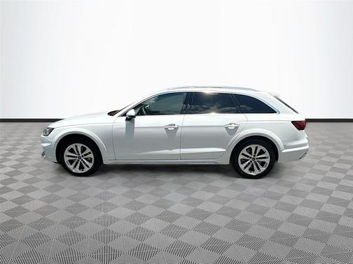 Glacier White Metallic 2023 Audi A4 allroad Prestige 45 TFSI quattro S tronic
