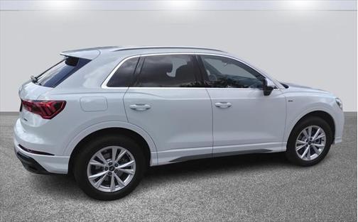 2024 Audi Q3 45 S line Premium Plus