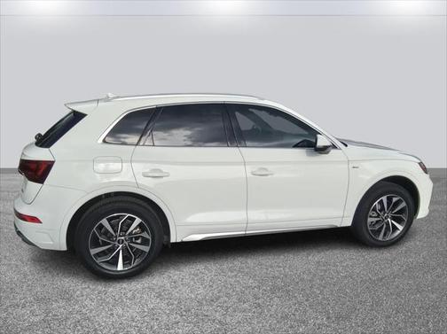 2022 Audi Q5 45 S line Premium