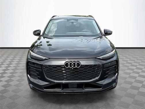 2025 Audi Q6 e-tron Premium Plus quattro