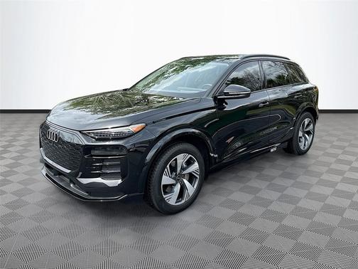 2025 Audi Q6 e-tron Premium Plus quattro