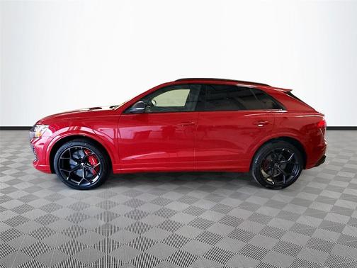 Chili Red Metallic 2026 Audi RS Q8 4.0T