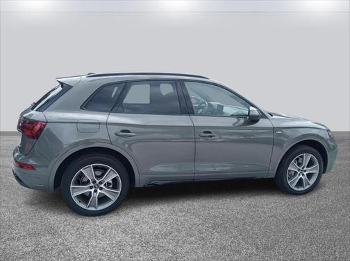 2025 Audi Q5 45 S line Premium