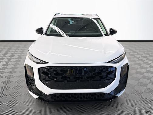 Glacier White Metallic 2026 Audi Q3 TFSI quattro S tronic