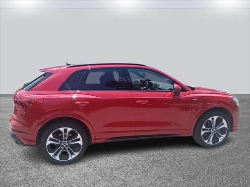 2022 Audi Q3 45 S line Premium Plus