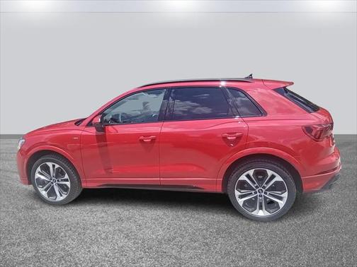 2022 Audi Q3 45 S line Premium Plus