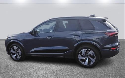 2025 Audi Q6 e-tron Premium Plus quattro