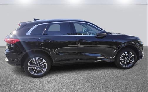 2025 Audi Q5 Premium Plus TFSI quattro S tronic