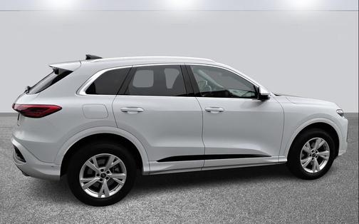 2025 Audi Q5 Premium TFSI quattro S tronic