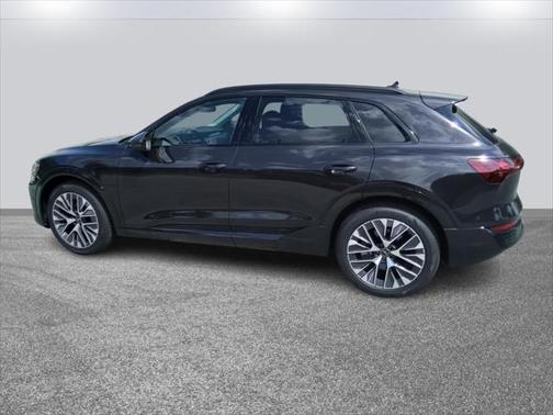 2024 Audi Q8 e-tron Premium Plus