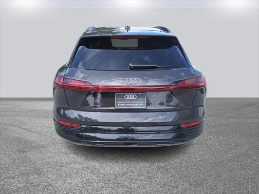 2024 Audi Q8 e-tron Premium Plus
