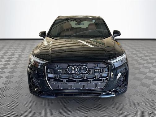 Mythos Black Metallic 2026 Audi Q7 55 Premium Plus