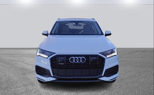 2023 Audi Q7 55 Premium Plus