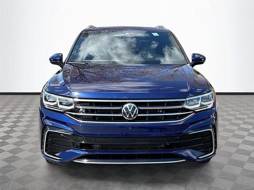 2022 Volkswagen Tiguan 2.0T SEL R-Line 4MOTION
