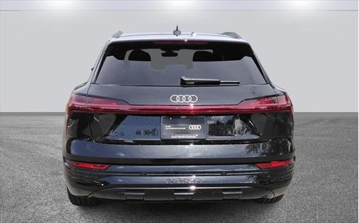 2024 Audi Q8 e-tron Premium Plus
