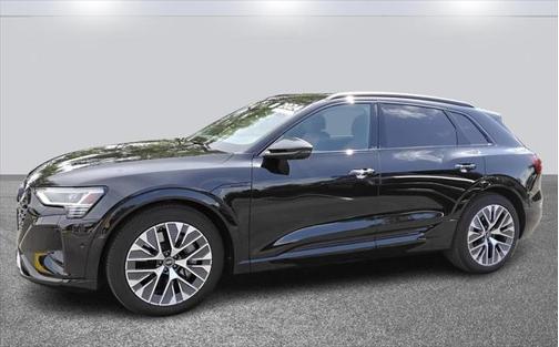 2024 Audi Q8 e-tron Premium Plus