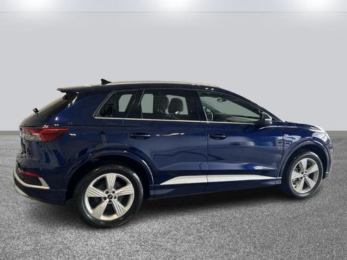 2023 Audi Q4 e-tron Premium Plus 50 quattro