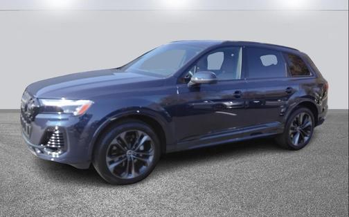 2025 Audi Q7 55 Premium Plus