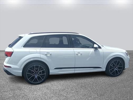 2025 Audi Q7 55 Prestige