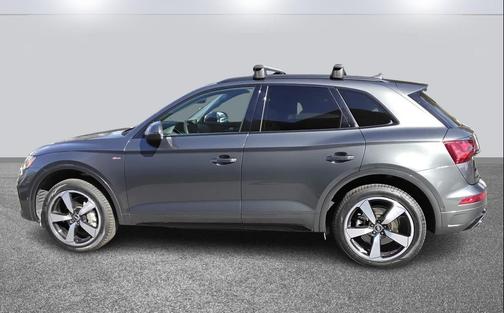 2022 Audi Q5 45 S line Prestige