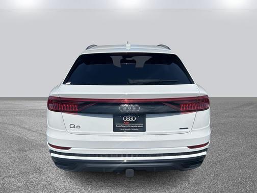 2023 Audi Q8 55 Premium Plus