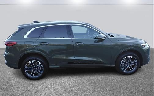 2025 Audi Q5 Premium Plus TFSI quattro S tronic