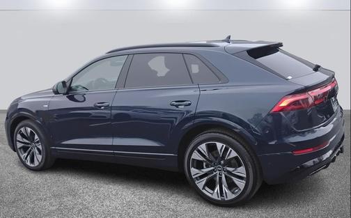 2026 Audi Q8 55 Premium Plus