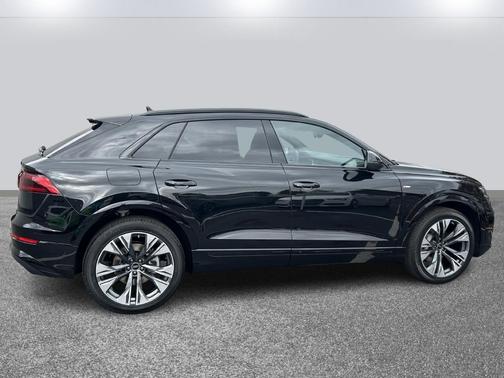 2026 Audi Q8 55 Premium Plus