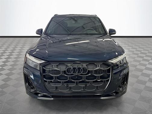 Waitomo Blue Metallic 2026 Audi Q7 55 Premium Plus