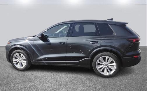 2025 Audi Q6 e-tron Premium Plus