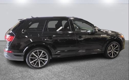 2026 Audi Q7 45 Premium Plus