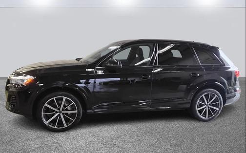 2026 Audi Q7 45 Premium Plus