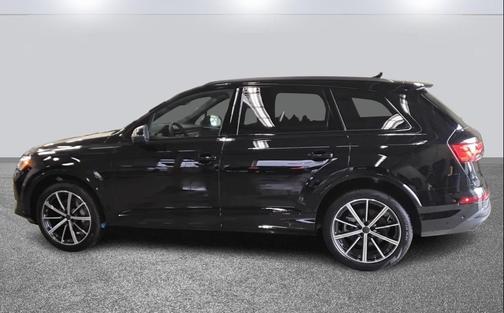 2026 Audi Q7 45 Premium Plus